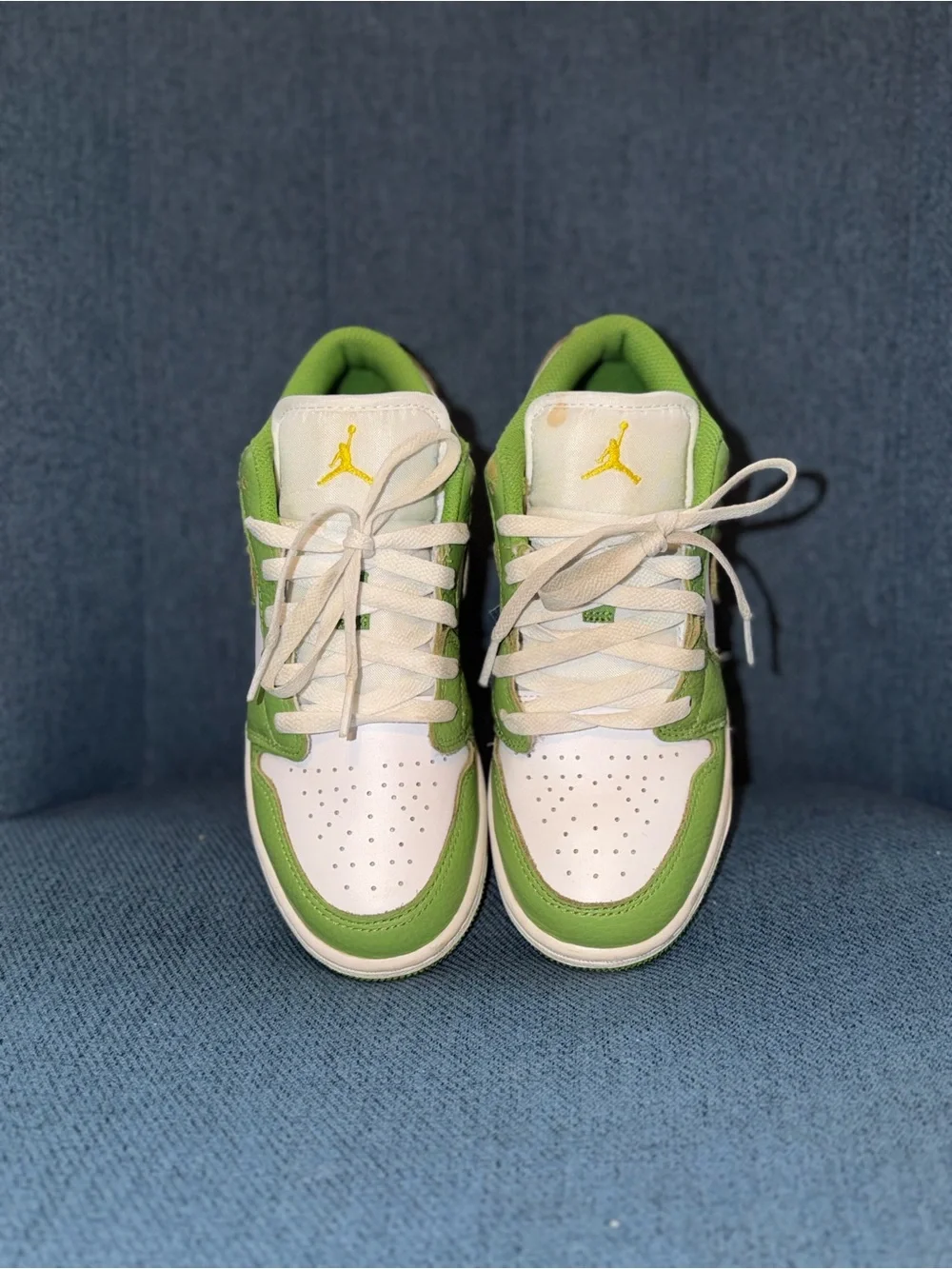 Nike Air Jordan 1 Mid sneakers